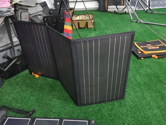Taşınabilir Katlanır Güneş Panelleri Çanta Kitleri Polikristal Silikon 200W 300W 400W